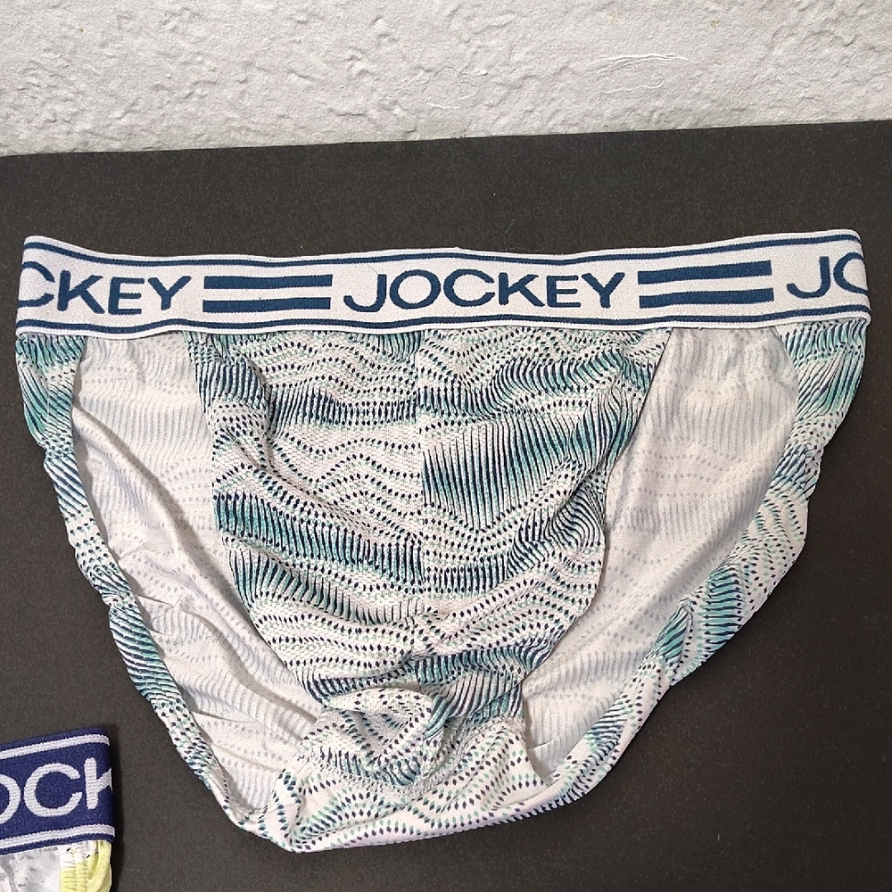 2 Pieces Jockey Microfiber Active Men’s Sport Brief Size Large  multicoloured - Picture 10 of 12